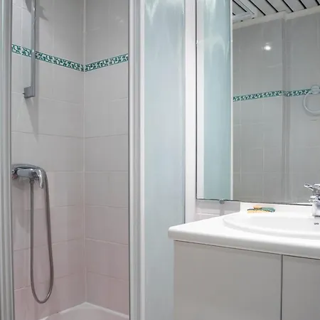 Beau T3 Pour 4 Personnes, Vue Mer, Au Lavandou - Fr-1-803-40